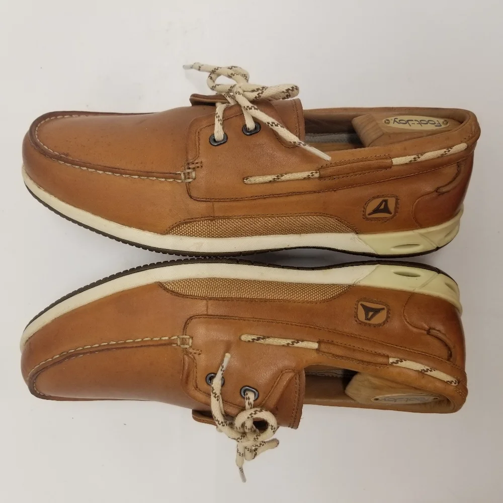 Clarks Rock Men Sz 9.5 Tan Leather Boat Dock Deck Shoe Slip On Lace Up Moccasin